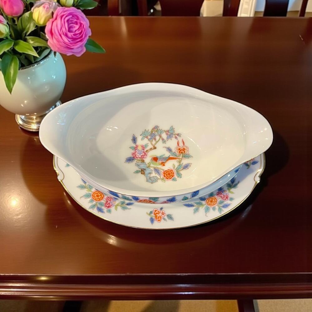 Narumi Japan Double Spout Sauce Boat-Attached Underplate-Floral Bird-Gravy-Asian